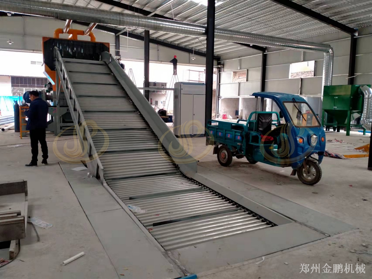 郑州金鹏城市垃圾撕碎机在垃圾分选前破袋粗破中的应用
