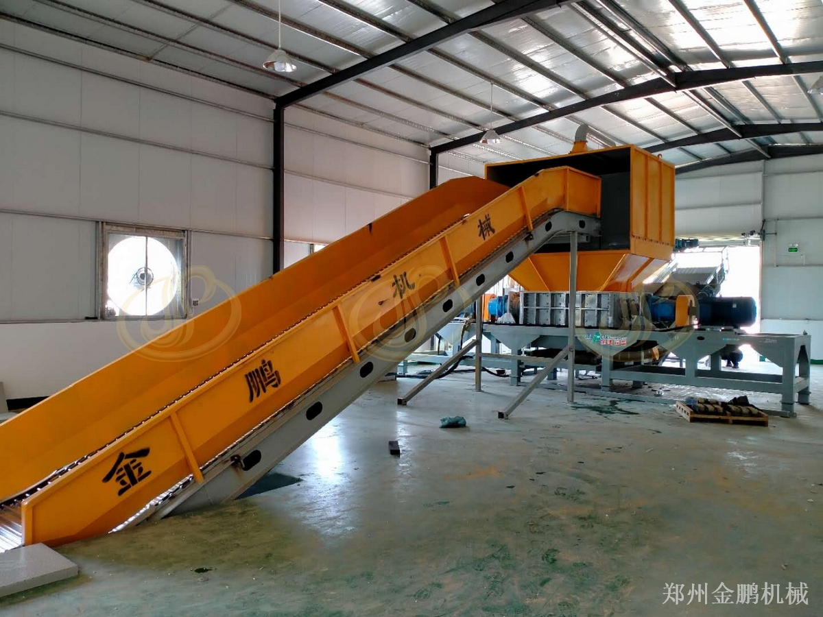 郑州金鹏大件垃圾粉碎机助力废旧家具粗破减容