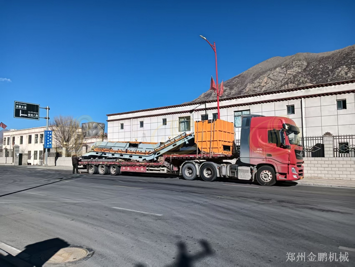 郑州金鹏生活垃圾处理设备中的撕碎预处理技术